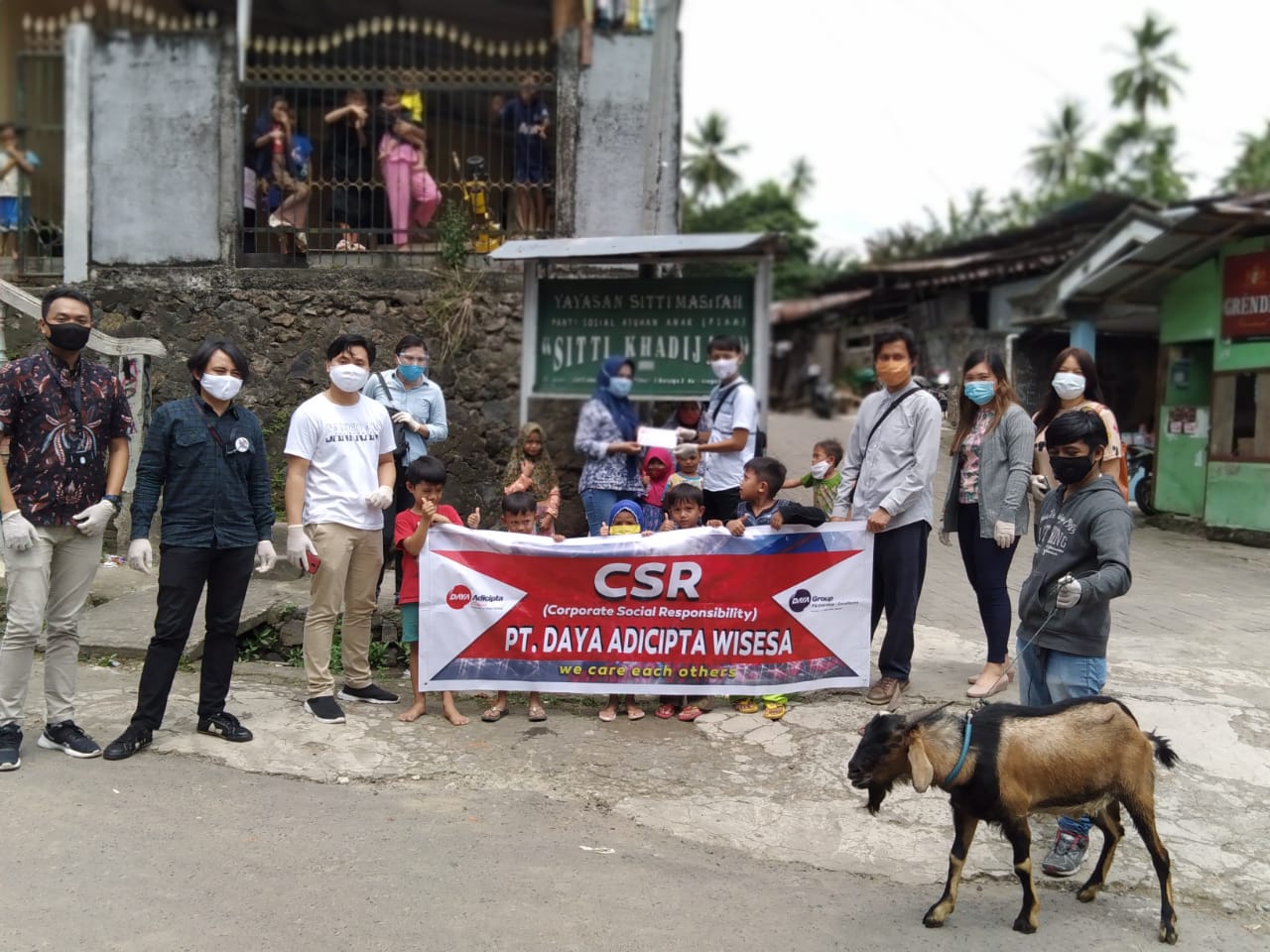 CSR Honda DAW, Salurkan Hewan Qurban di 5 Panti Asuhan